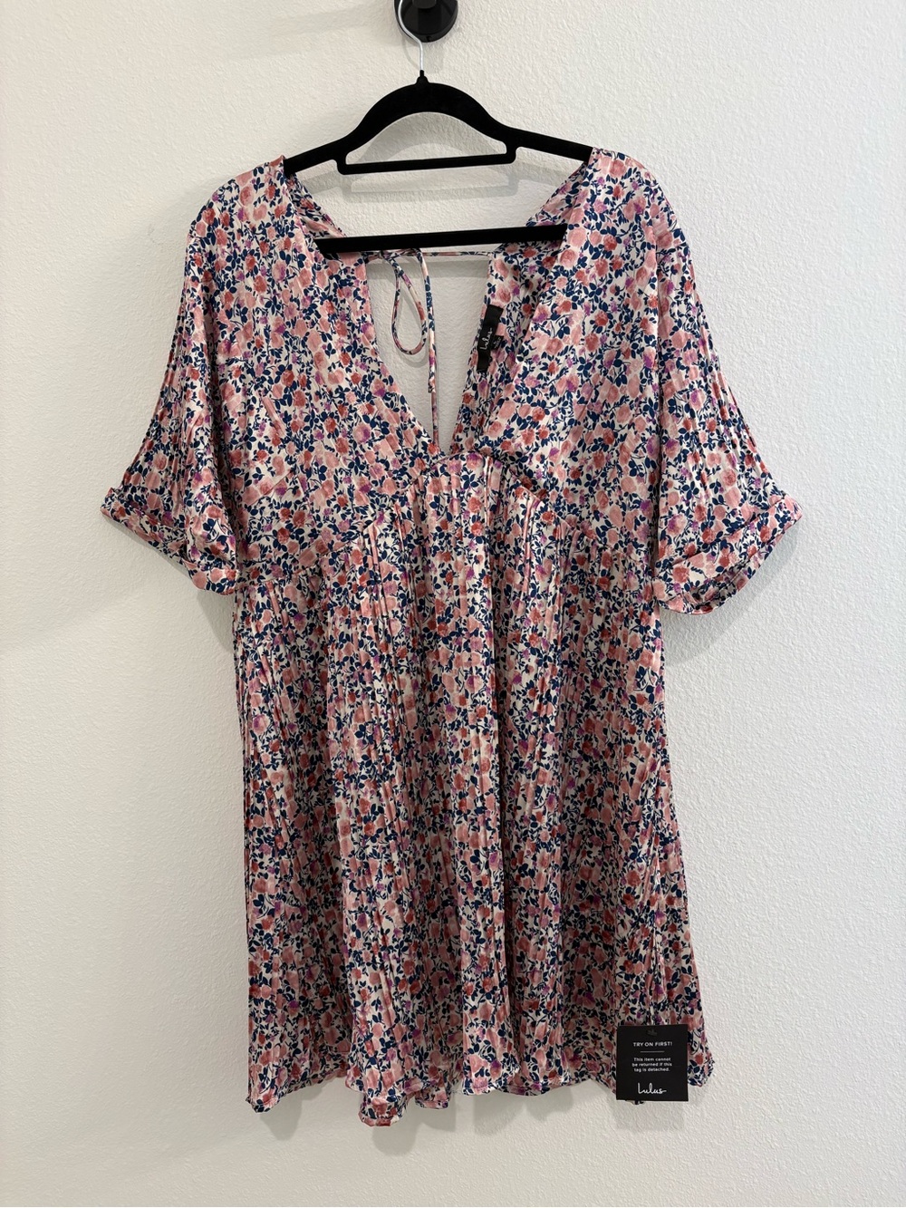 NWT Lulu's Pink Floral V-Neck Babydoll Dress